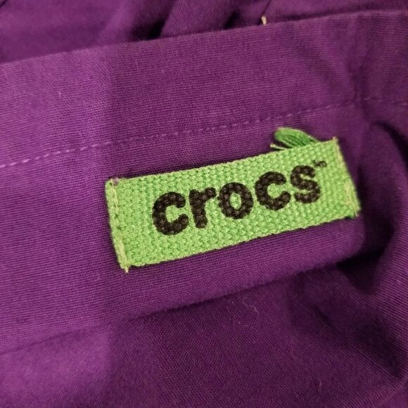 Crocs Size M Medical Apparel Purple Scrub Top Women's Buttons Logo Pockets - Picture 7 of 9